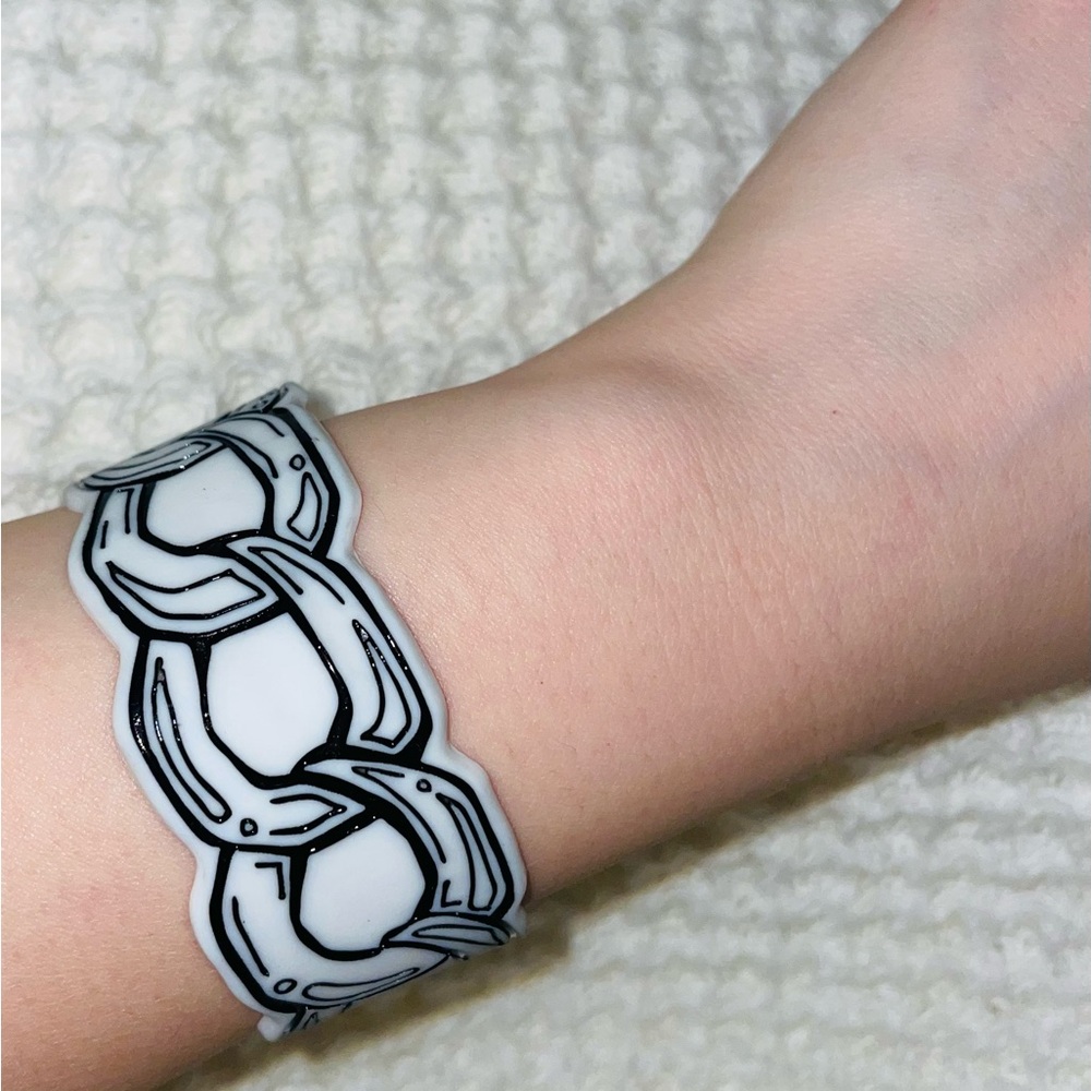 Black and White Chain Bracelet